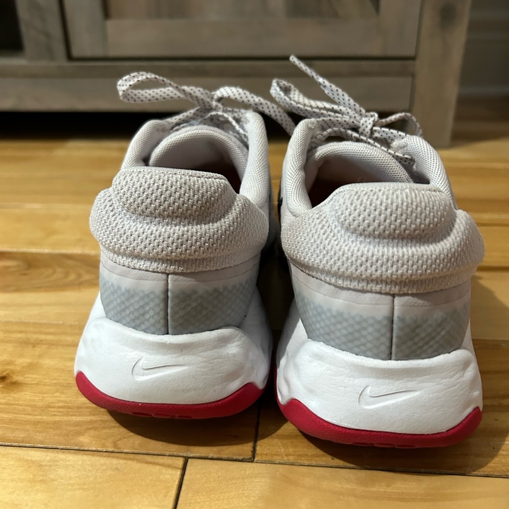 Nike White and Pink Sneakers - Picture 5 of 6